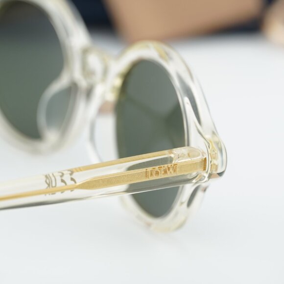 Loewe LW40162U 57N Round Sunglasses – Transparent Pale Yellow\\Green